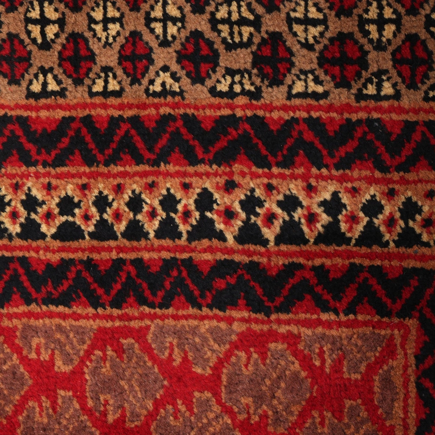 Santa Fe Hand-Knotted Wool Tribal Rug in Ribbon Red Color
