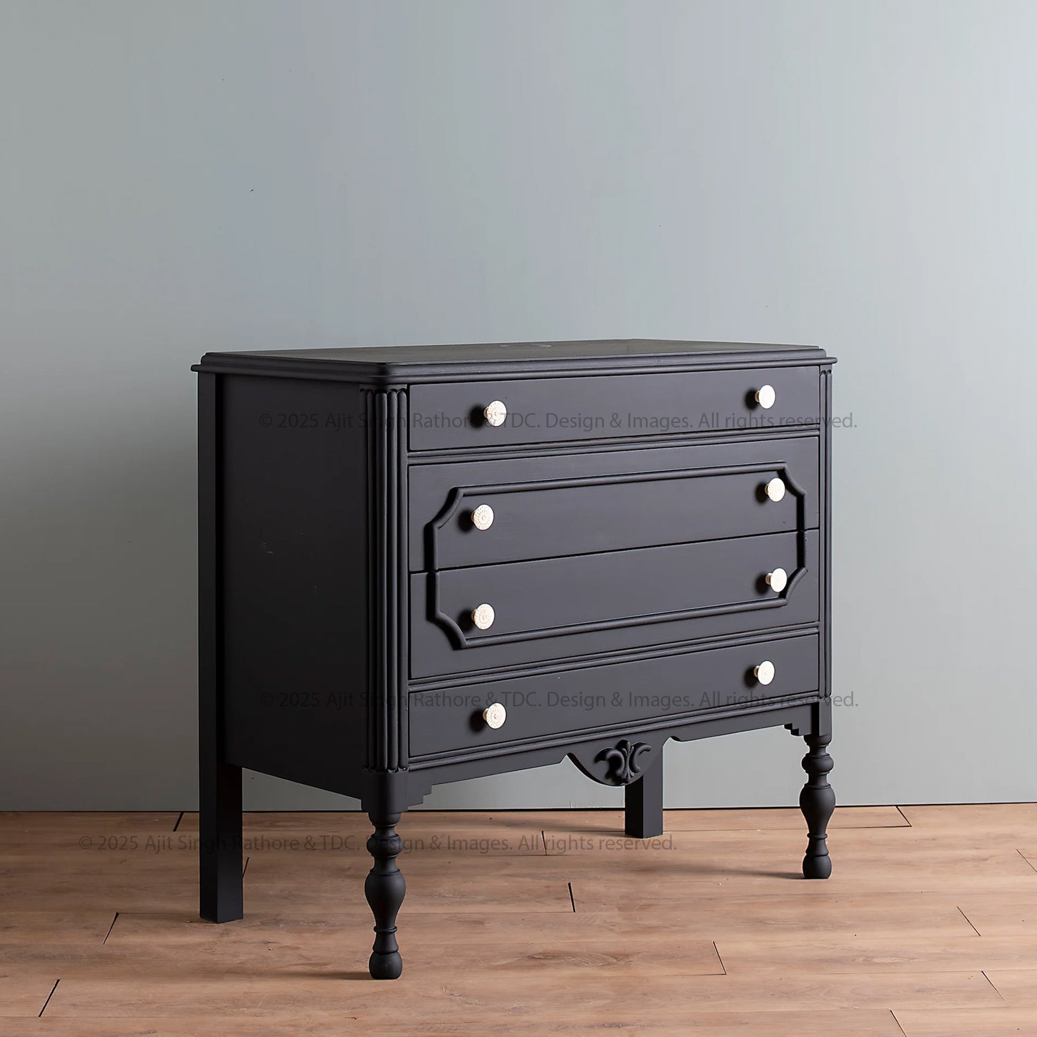 Mount Vernon Black Vintage Dresser – Timeless Elegance with Classic Charm